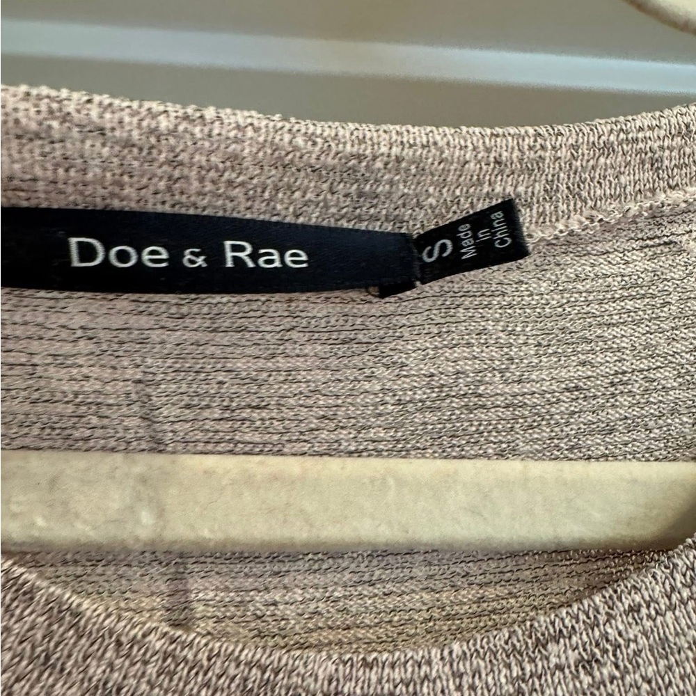 Doe & Rae Textured Knit Top with Ruffle Sleeves - Picture 3 of 3